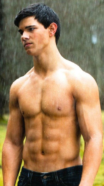 taylor_lautner_new_moon_shirtless2-copy-1.jpg