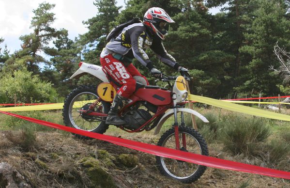 1er-AUROUX-ENDURO-RETRO-1-Jean-Luc-JAM.jpg